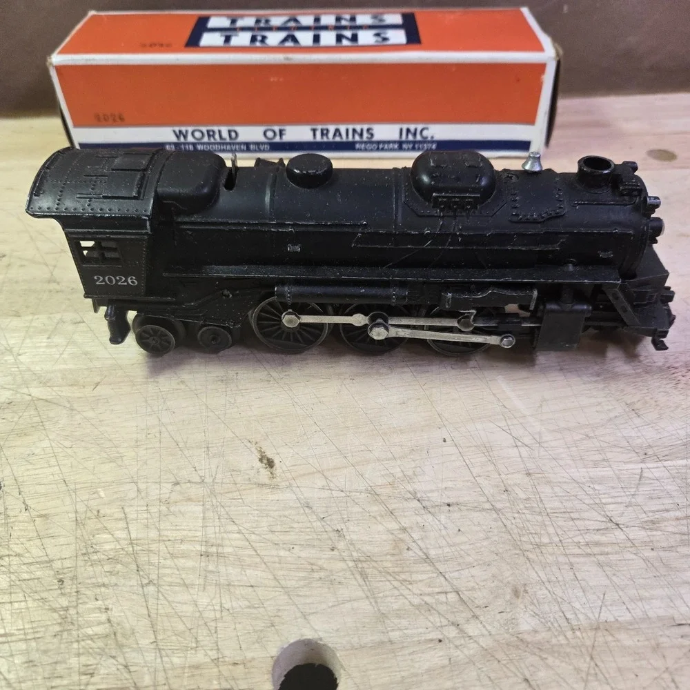 Lionel Vintage Original 2026 Locomotive With Smoke Chamber With Box, 1940's